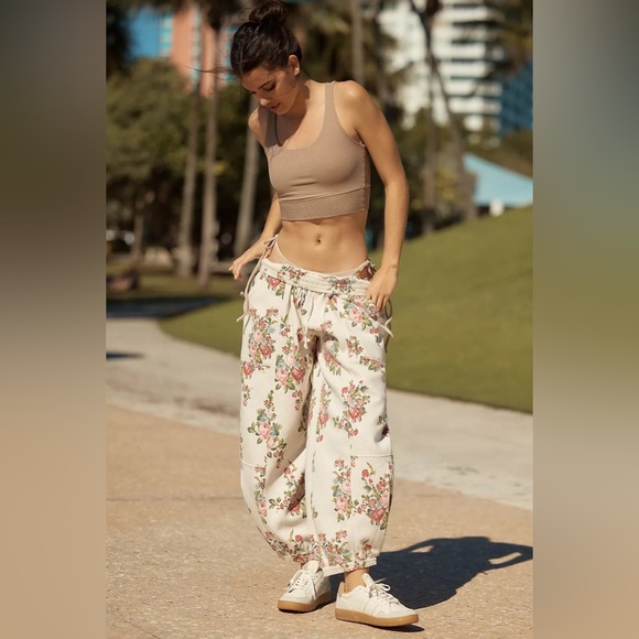 NWT Anthropologie Daily Practice Zola Jogger Printed Edition: Neutral Floral, XL - Picture 2 of 13